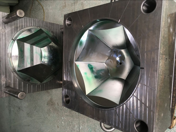 藝術(shù)花盆模具及產(chǎn)品